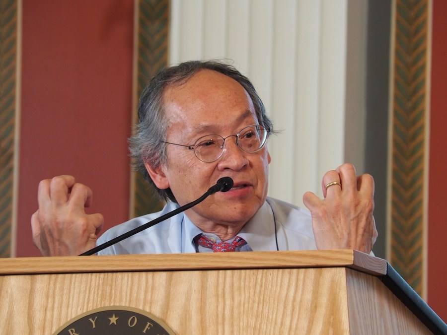 The Daily Californian: UC Berkeley alum Arthur Sze makes history as first Asian American poet laureate